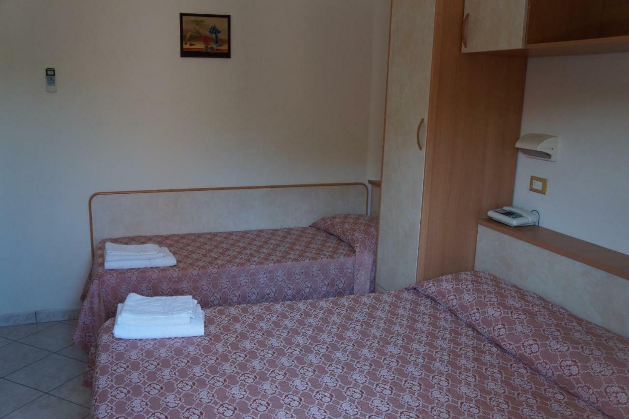 Hotel Calipso Llido Degli Estensi Ngoại thất bức ảnh