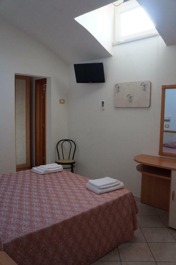 Hotel Calipso Llido Degli Estensi Ngoại thất bức ảnh